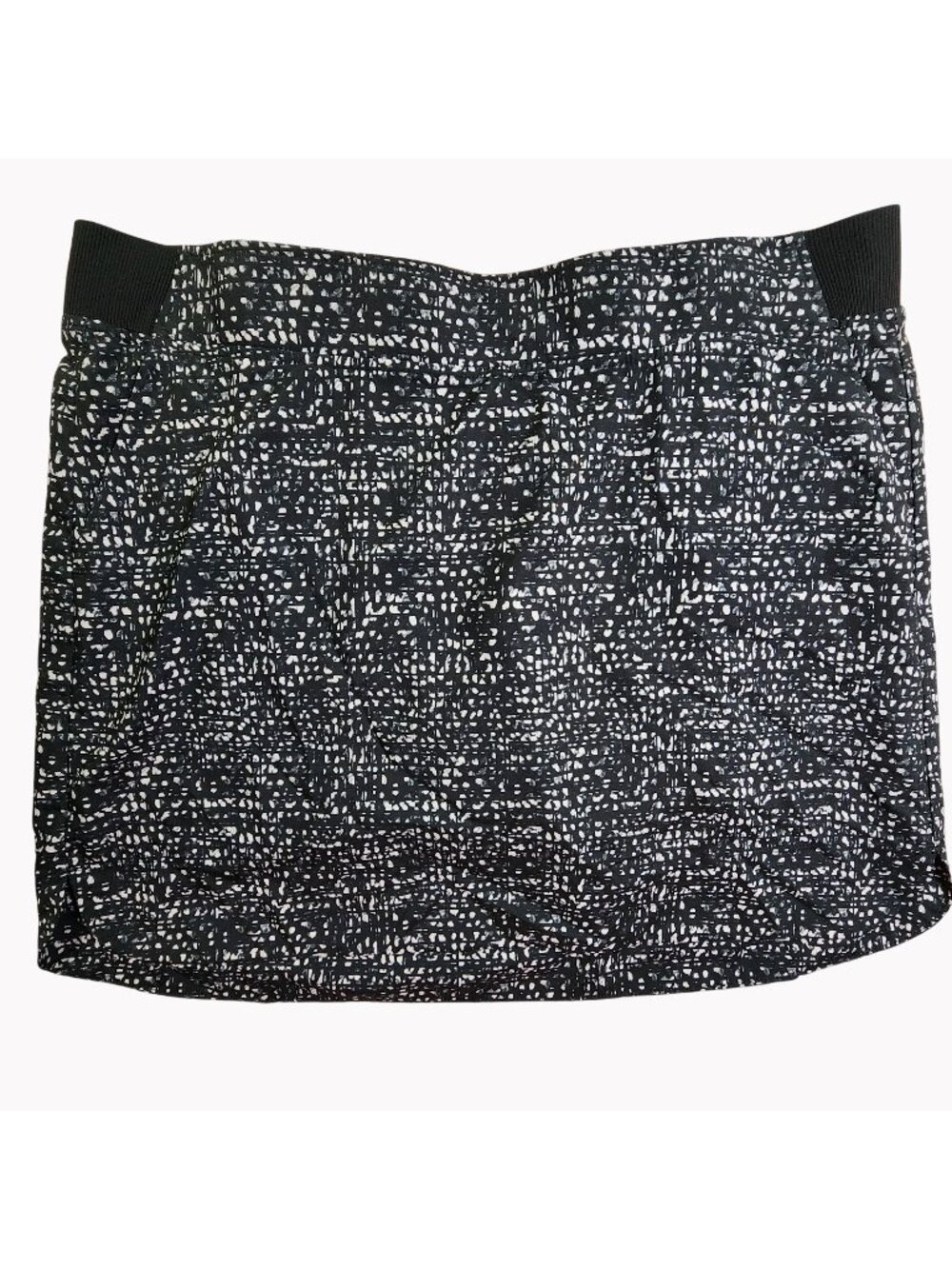 Cypress Club Women’s XL Activewear Skort Black White Pattern Built-In Shorts